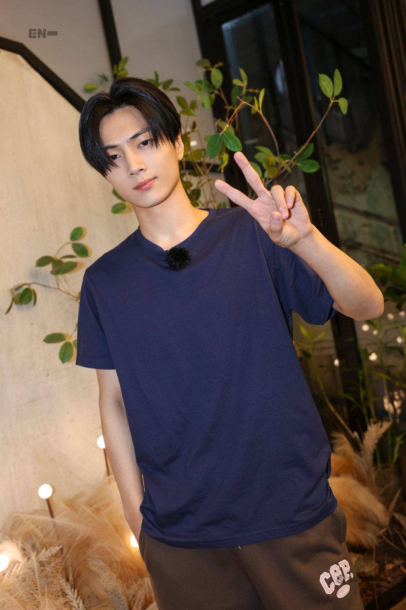 (4/8)

<a href="/ENHYPEN_members/">ENHYPEN</a> <a href="/ENHYPEN/">ENHYPEN OFFICIAL</a> #ENHYPEN #엔하이픈 #JAY #제이