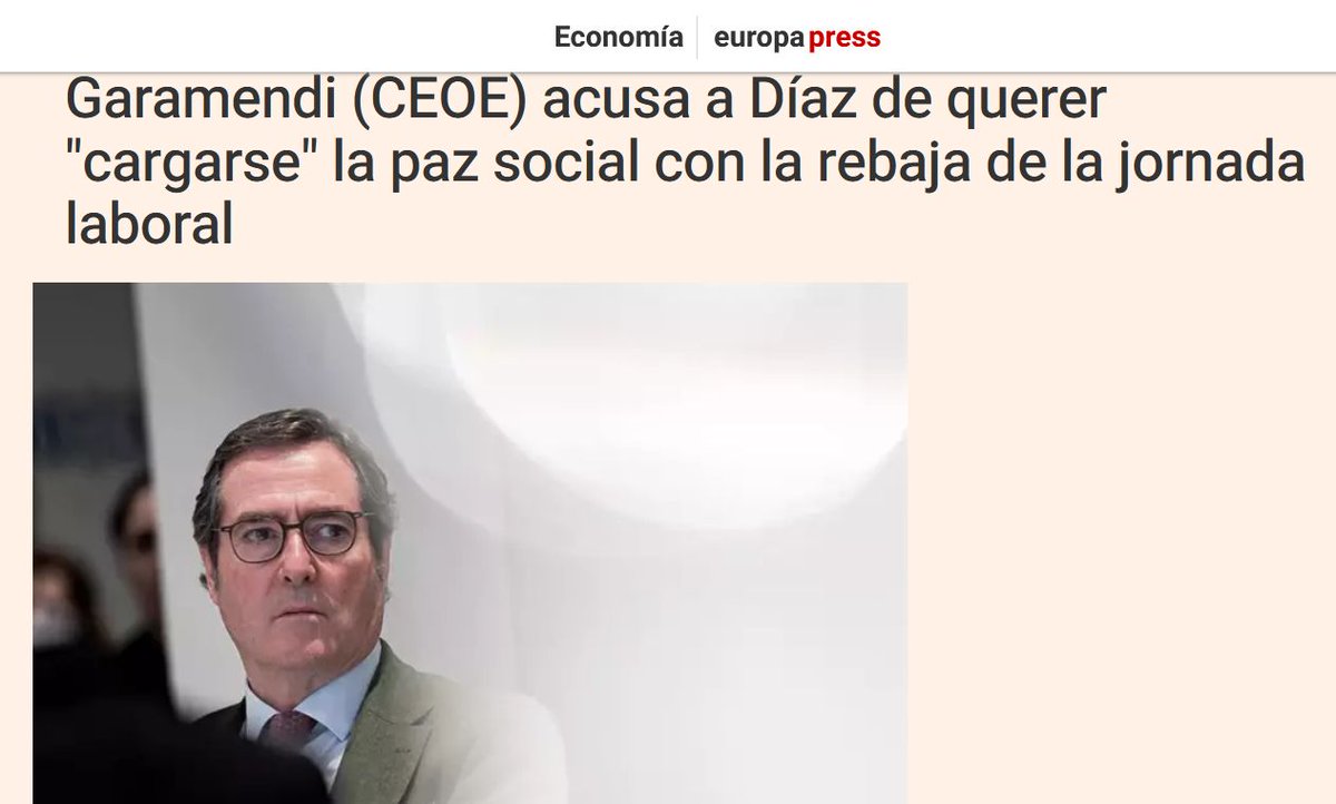 EconoCabreado's tweet photo. Cuando Rajoy firmaba la congelación del SMI con la CEOE sin los sindicatos, Garamendi no lloraba tanto... https://t.co/1nMUOL9Irw