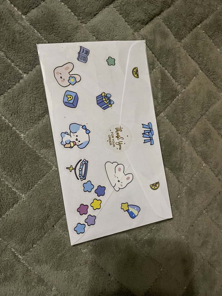 shamaloma's tweet photo. THANK YOU SAURR MUCH @rvnclyd NAPAKAGANDUGH NG ART MO I LUV THIS BOOKMARK SANA MAGING MAGANDA 2025 MO MWAH ๐ซถ https://t.co/j0yDsLeiY0
