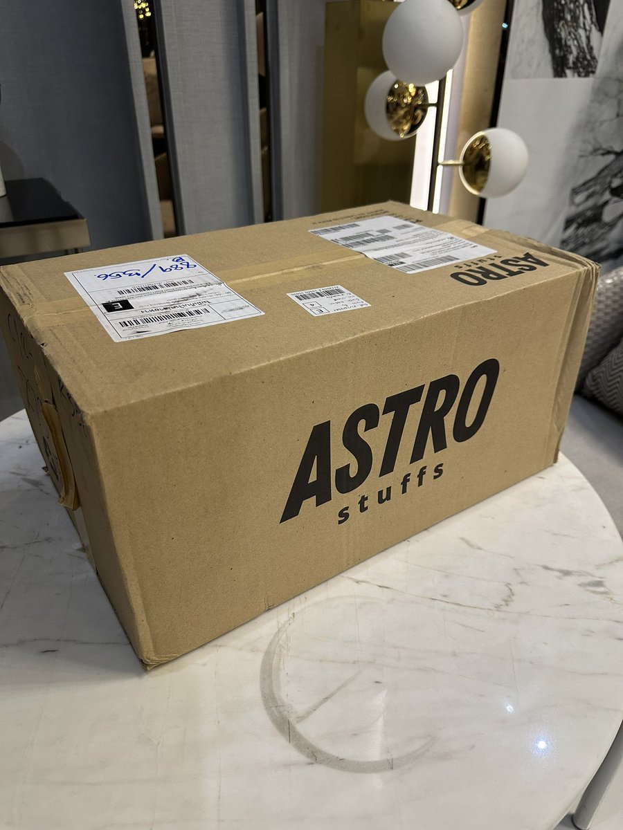 punechu09's tweet image. Lucky box มาแล้วว เย้ 🙌🏻 
Polo shirt salmon (orange)
Solid logo cropped sweatshirt (blue)
Packing cubes (black) 
Lucky box card  
ทั้งหมดนี้ยังไม่มีซักอัน คุ้มแระะ 🥰🫶🏻
#astrostuff