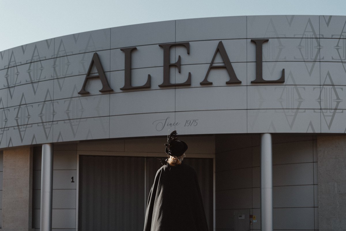 ALEAL_Interiors's tweet photo. She was the change they didn’t ask for but desperately needed—and with her, everything transformed. It was the kind of magic that lasts forever.✨

Check out the video to see the magic!

https://t.co/4TSMSUmZI7

#aleainteriores #furnituredesign #interiordesign #luxurydesign https://t.co/2QST67ygUe