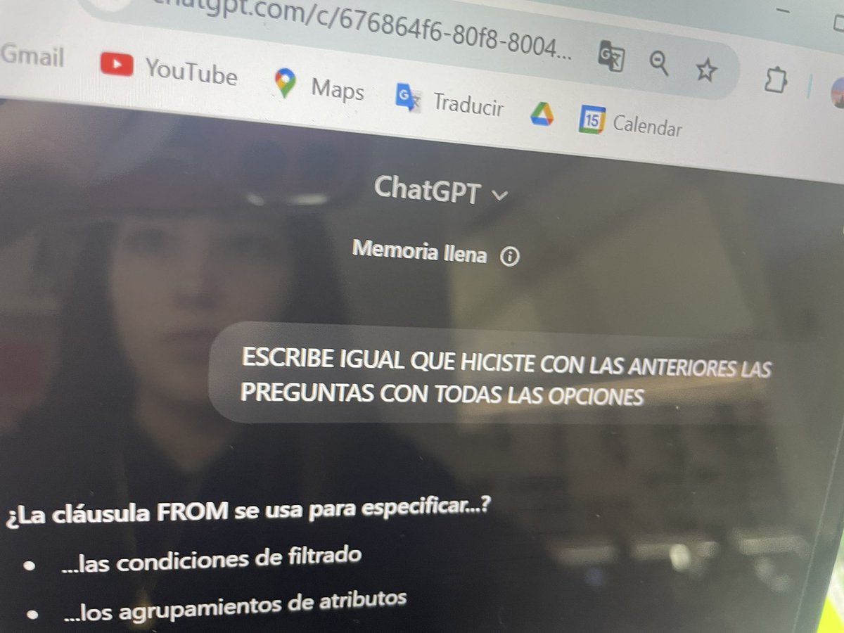 Lucia verdadeiramente esta enfadada con chat gpt