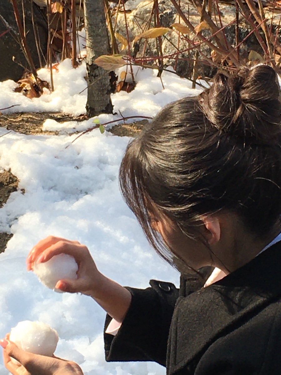 When did winter sneak up on me? ❄️
Oh well, let’s build a snowman. ☃️