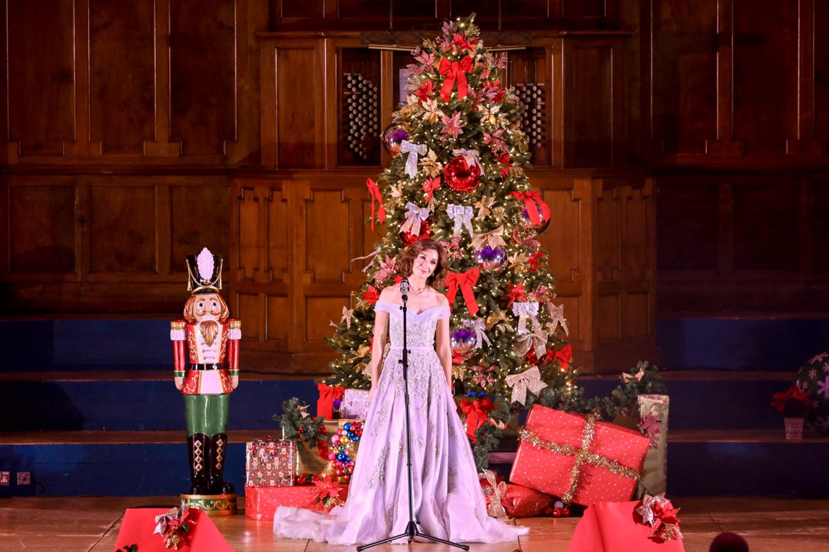 CarlyPaoli's tweet photo. Coming home for Christmas was pure joy! ❤️ Thank you to all @alberthallnotts.
 
Christmas Crew (kids) - you ROCKED! 🌟
The Gentleman Songsters - ‘Dashing’ as ever ! 
@1RachelJohn  - GLORIOUS! 😘

📸 by Kushal Stanly 
 
@razzschools #HAdancecompany #DirectionsTheatreArts https://t.co/mPYjBFzO77