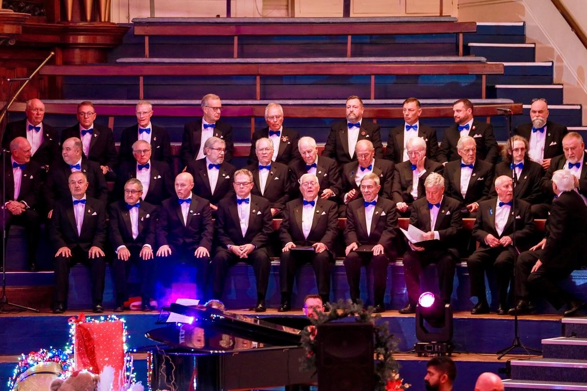 Carly Paoli (@carlypaoli) on Twitter photo Coming home for Christmas was pure joy! ❤️ Thank you to all <a href="/alberthallnotts/">alberthallnotts</a>.
Christmas Crew (kids) - you ROCKED! 🌟
The Gentleman Songsters - ‘Dashing’ as ever !
<a href="/1RachelJohn/">Rachel John</a> - GLORIOUS! 😘
📸 by Kushal Stanly
<a href="/razzschools/">Razzamataz Theatre Schools</a> #HAdancecompany #DirectionsTheatreArts Coming home for Christmas was pure joy! ❤️ Thank you to all <a href="/alberthallnotts/">alberthallnotts</a>.
Christmas Crew (kids) - you ROCKED! 🌟
The Gentleman Songsters - ‘Dashing’ as ever !
<a href="/1RachelJohn/">Rachel John</a> - GLORIOUS! 😘
📸 by Kushal Stanly
<a href="/razzschools/">Razzamataz Theatre Schools</a> #HAdancecompany #DirectionsTheatreArts