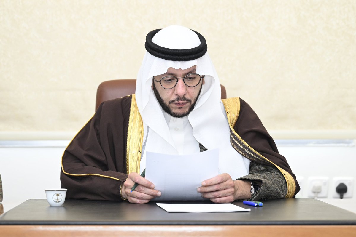 صور لزيارة سمو محافظ #الطائف 
الأمير سعود بن نهار لمركز ( آل مشعان )