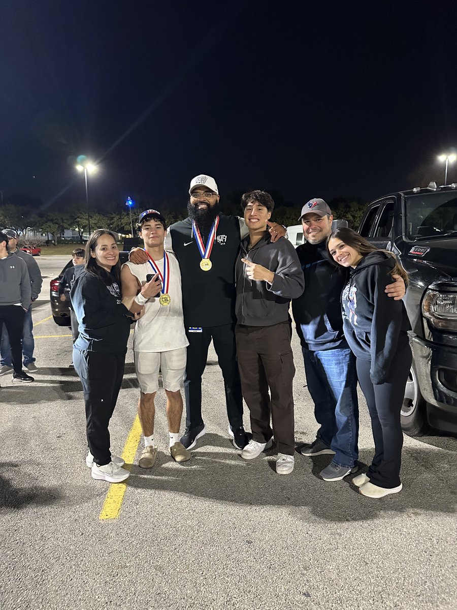 Sebas_Garza25's tweet photo. We did it! STATE CHAMPS! #WeMadeHistory #RandleHighSchool #2024StateChamps @BrianRandle40 @preston_rambo @CoachC_White @CoachHaack09 @RandleFootball https://t.co/EkKUIQF3xb