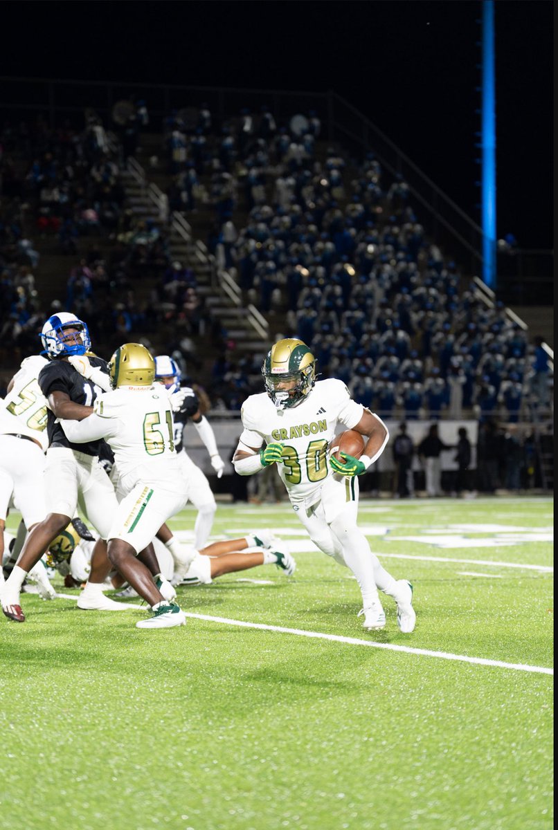 Joshua_Thomas07's tweet image. End of Jr Szn Highlights
10 Games Played
37 Carries
288 Yards
7.9 Yards per carry
28.8 Rushing yards per game
3 Touchdowns
hudl.com/v/2Q12sN