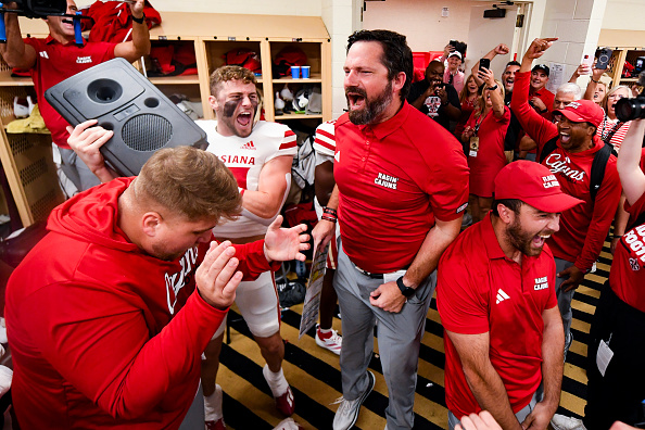 Sources: Louisiana has agreed in principle to a new five-year deal with coach Michael Desormeaux. The deal will bring him through the 2029 season. Louisiana won 10 games this season, hosted the Sun Belt title game and plays TCU in the Isleta New Mexico Bowl.