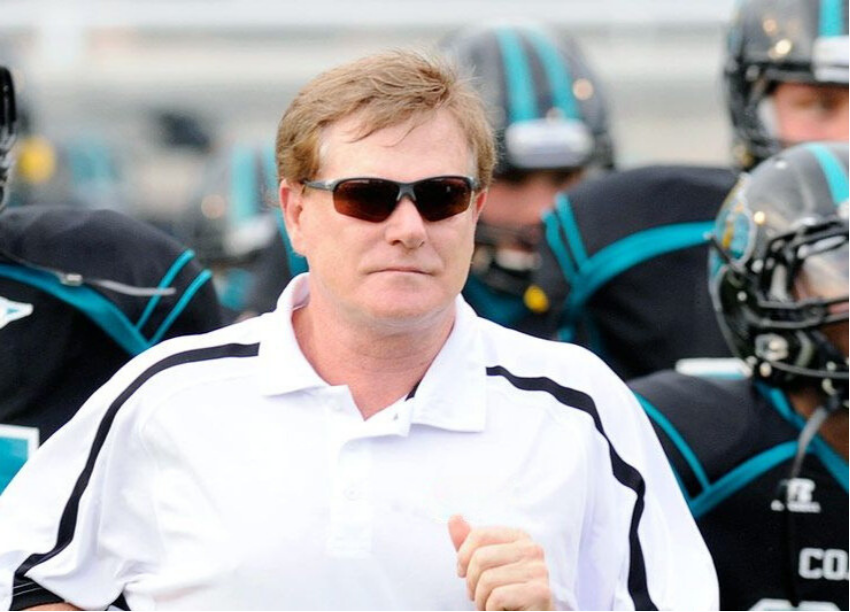 This college football coach pulled off the greatest comeback in history.

Not on the field where he won 4 conference championships.

But in a NEW field where he built a $26 BILLION empire.

Here's the hidden playbook that made history - TWICE: 🧵