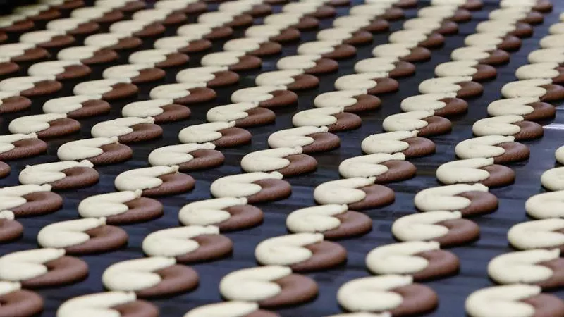 GiovannaDiTroia's tweet photo. 🍪 La fine dei biscotti? #Oreo inizia a creare i propri snack con l’IA

>>> https://t.co/P1Kk2mOJm7 <<<
In diretta dal canale #Telegram #GioDiT

#IntelligenzaArtificiale #food #socialmedia #digitale #tech #innovation #MondelezInternational #Fonzies #Saiwa #Milka #Philadelfia https://t.co/ZsH51YIkHs