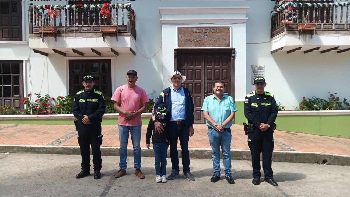 MorbelysC87467's tweet photo. Realiza el Embajador Javier Caamaño y miembros de la misión estatal,visita a la región del Valle de Tenza.Boyacá.En intercambio con los alcaldes de Zutatenza,Guateque, Somondoco,y la asesora jurídica Dra Gloria L  Sacristán,se identifican áreas de interés para cooperación técnica https://t.co/vHhOyT7LbF