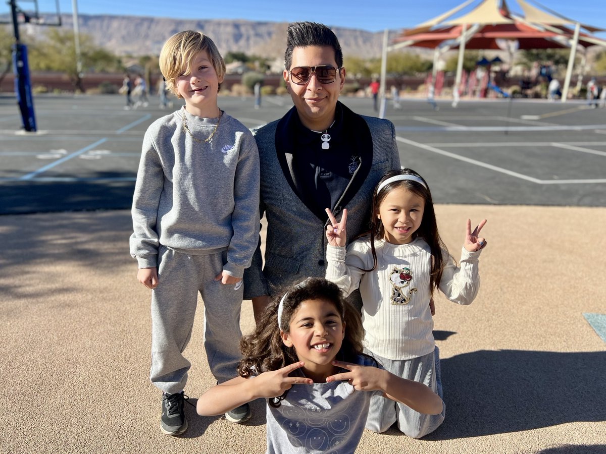 DawsonSchool's tweet photo. Winter break is here, Dawson Bears! Spend time with loved ones and have a wonderful holiday season. But first, check out these photos from Spirit Week—it was so much fun!#DawsonDifference https://t.co/m0v3AdUVGJ