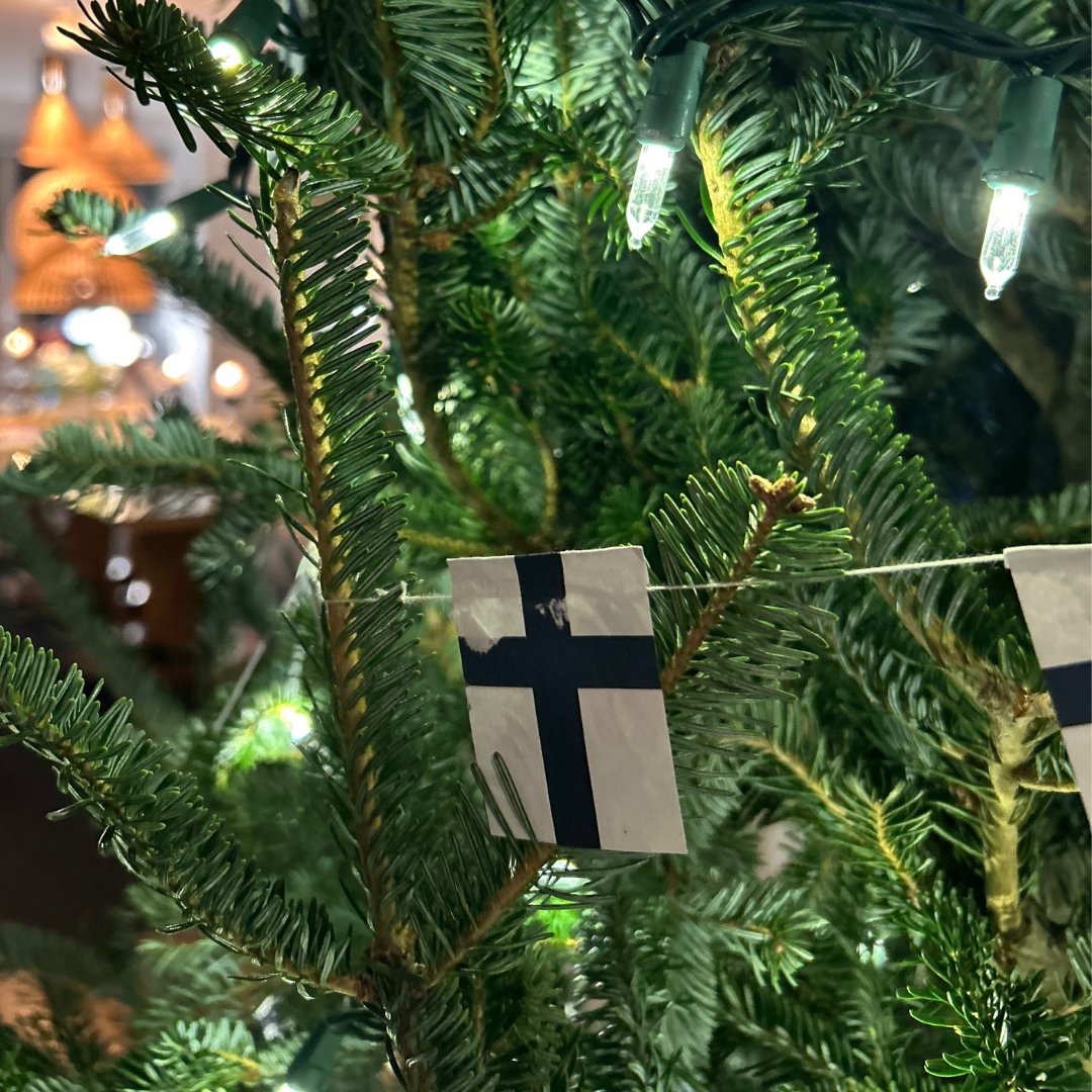 Finland in New York (@finlandny) on Twitter photo Happy Holidays! ✨
The Consulate General will be closed on December 24-26, 2024 and on January 1, 2025.
In case of urgent consular emergencies, please contact the Ministry for Foreign Affairs’ 24/7 service:
+358 9 1605 5555
paivystys.um@gov.fi Happy Holidays! ✨
The Consulate General will be closed on December 24-26, 2024 and on January 1, 2025.
In case of urgent consular emergencies, please contact the Ministry for Foreign Affairs’ 24/7 service:
+358 9 1605 5555
paivystys.um@gov.fi