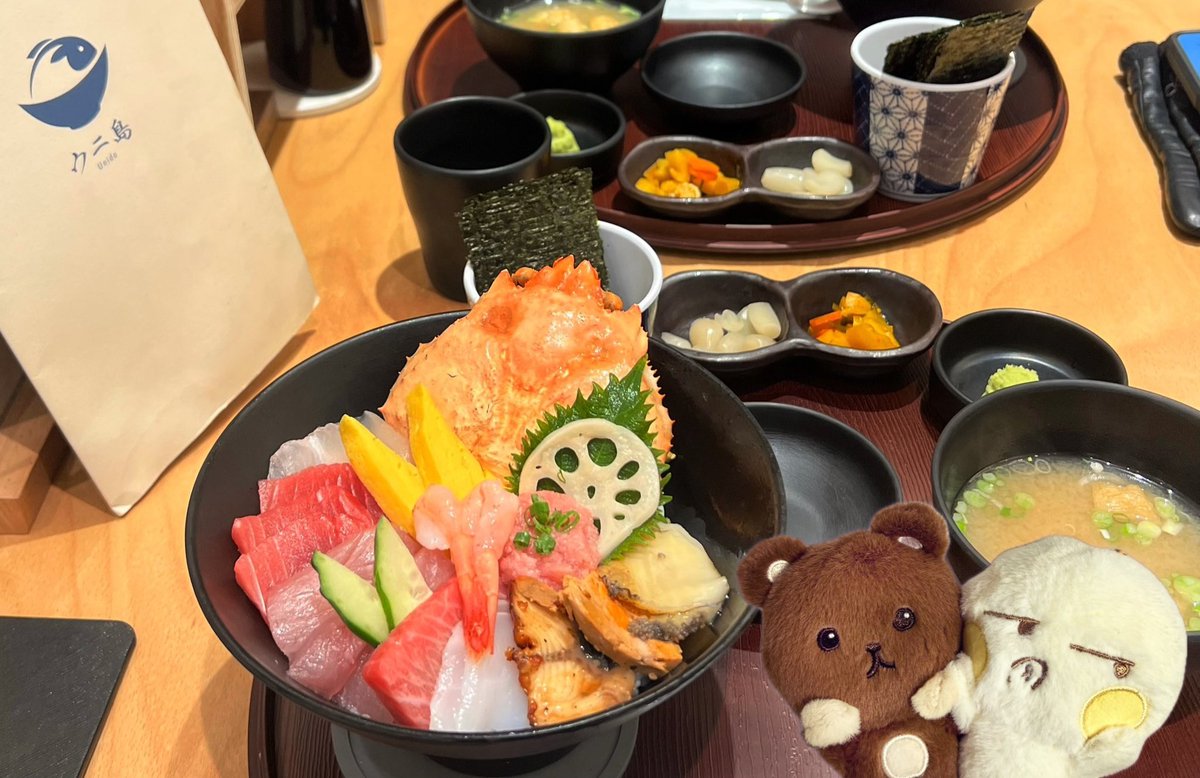 cbscbcbs's tweet photo. 📍더현대 우니도 🐻🫶🐹
카이센동 냠냠~~😋
#먹다가_해찬이_생각이나신거예요
#박지성_단1g도안줌 https://t.co/U8iB866nsV