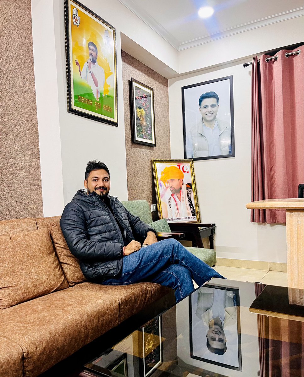 ManishNSUI__'s tweet photo. "जब नाव जल में छोड़ दी,तूफ़ान में ही मोड़ दी…दे दी चुनौती सिंधु को,फिर धार क्या मझधार क्या"
@SachinPilot @AbhimanyuP00NIA https://t.co/ZsOx6SgMOG