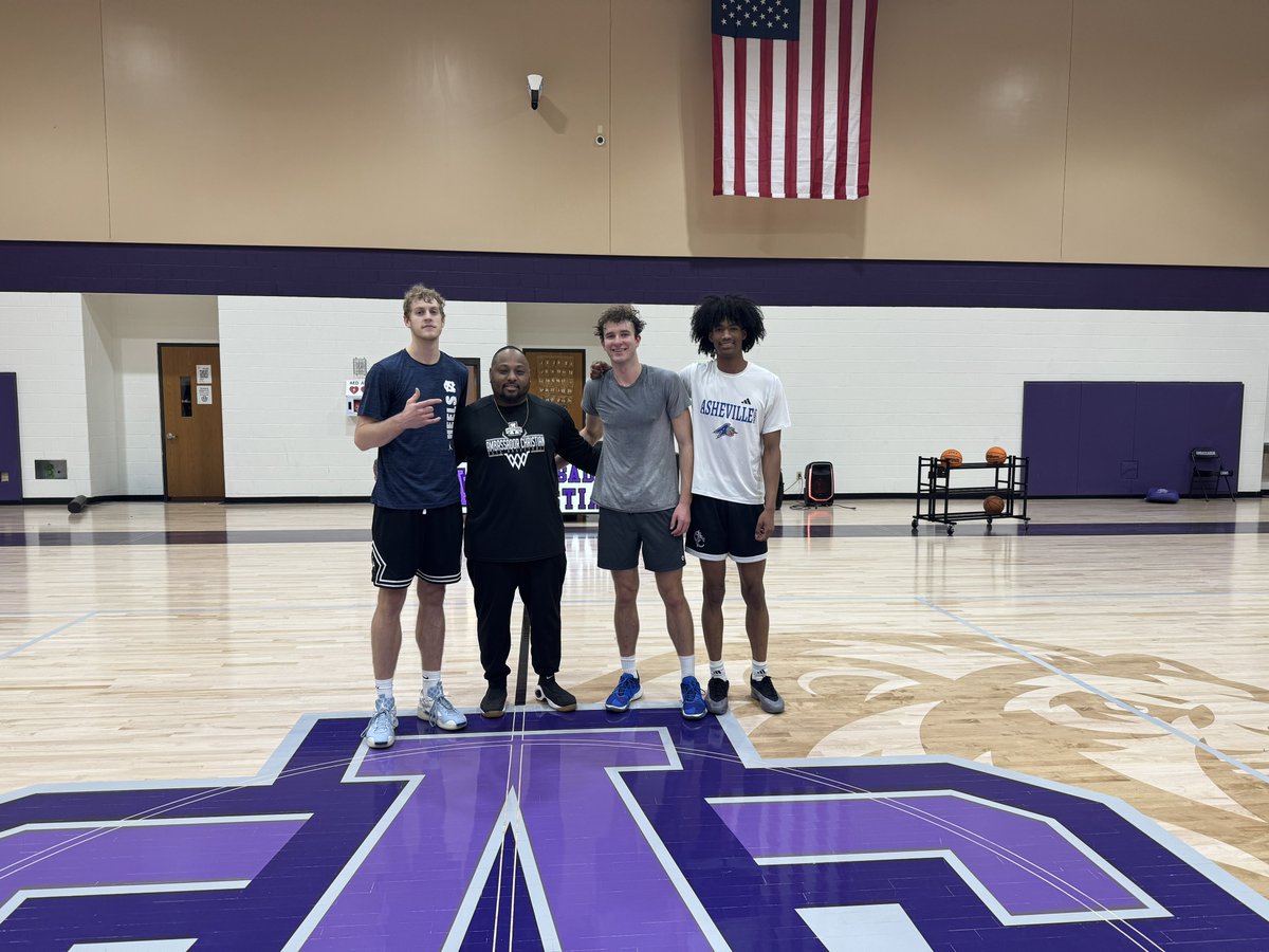 CoachJonesACS's tweet image. Big Time morning of work today. 

My guys @cade_tyson - @UNC_Basketball 

@kamerontaylor23 - @UNCAvlMBB 

@_Graham25 - Palm Beach Atlantic