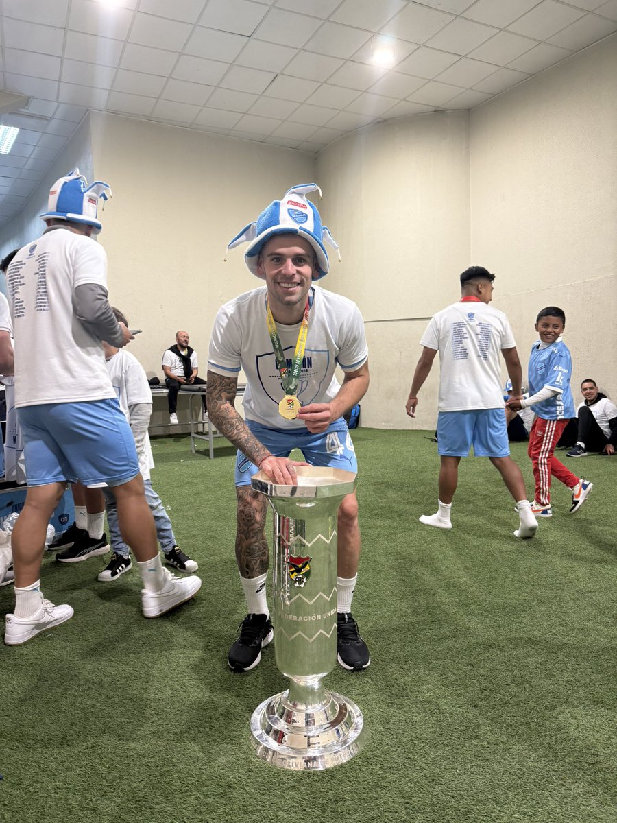 Renzo Orihuela 44 tweet media