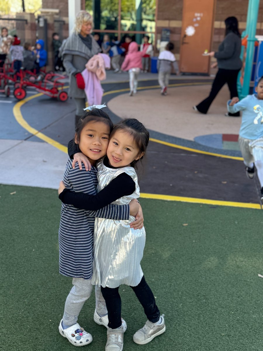 DawsonSchool's tweet photo. During this break, we’re grateful for the Dawson community. We united for 25 hours of giving to support the Annual Fund, and our community shined in silver to celebrate our 25th anniversary. As 2024 ends, we’re excited for all that’s ahead in the new year. #DawsonDifference https://t.co/a6IVPM9zYA