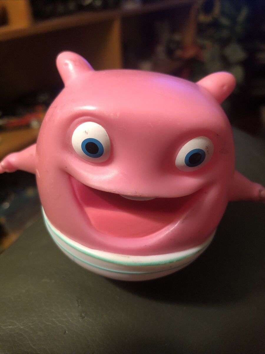 KingSpiffer's tweet photo. @Halesmarr @santabutcool11 @RoryKazama @NekoZK0 @danteyoosaurus well he never did anything wrong so I wouldn't doubt it I'm sure he's as jolly as this thing https://t.co/u1wZL8SACP