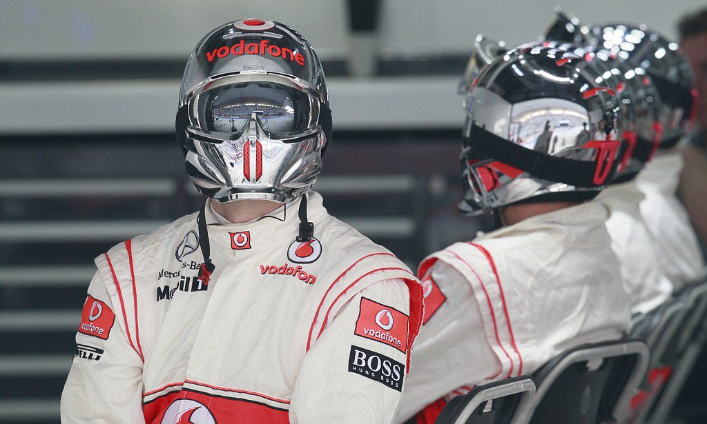 bucnastyf1's tweet photo. Vodafone McLaren pit crew uniforms had no reason to be this hard https://t.co/jG6kkPDcSw