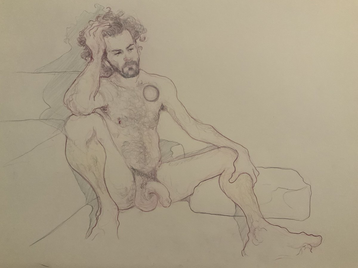 MattyDrawsMore tweet media