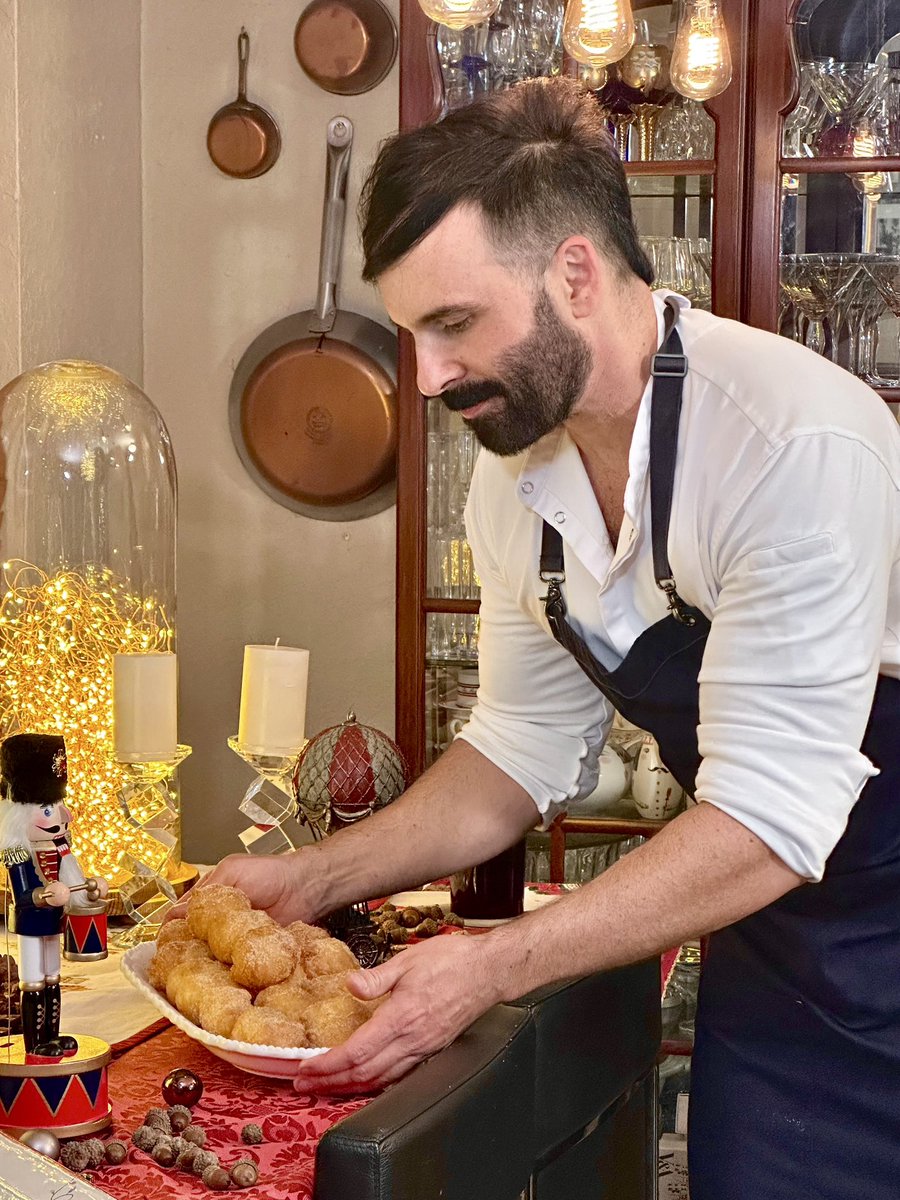 sweetsalgado's tweet photo. I wanna share this special recipe with all of you. From my mom’s recipe book: SONHOS - Christmas Dreams #XmasPartyCozyChristmas https://t.co/NyuZEanEUB