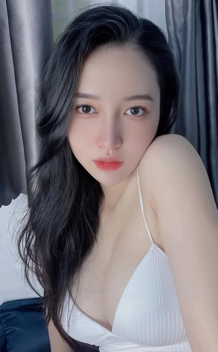 Behotlu5's tweet photo. #hotgirl #sexy #beauty #beautiful #vietnamese #vietnamesegirl https://t.co/ybDWCO8XSn