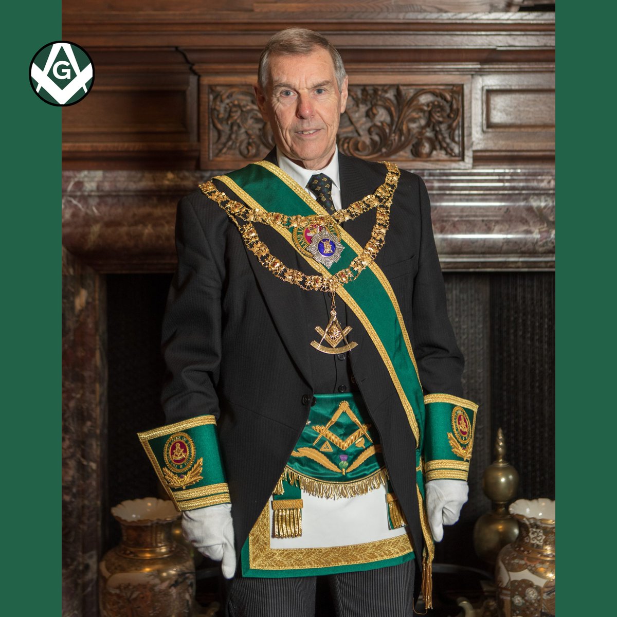 ScotsMasons's tweet photo. Christmas message from The Grand Master Mason - https://t.co/DgiqEgK3Gl https://t.co/8CktmC8Zdk
