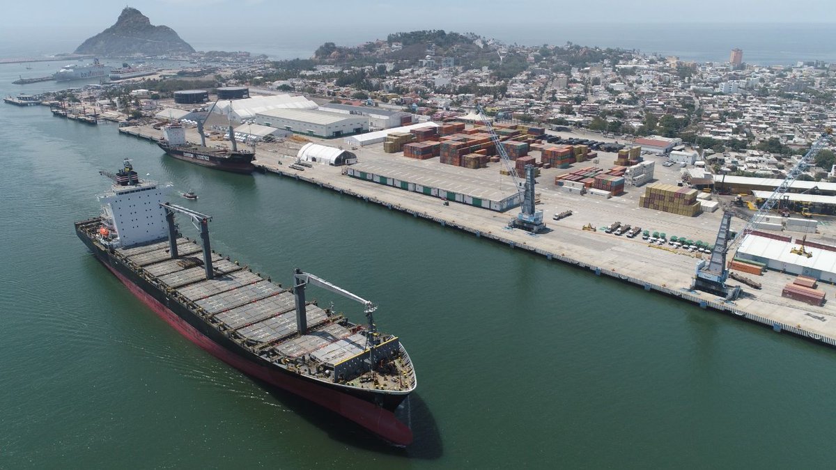 📈 TMAZ saw a 20% cargo rise in 2024 and plans for 2025 include 5% more vehicles, 10% more #steel, and growth in #breakbulk: tinyurl.com/2w5znm2e 
#TMAZ #SAAM #Ports #MexicanPorts #CargoHandling #RoRo #BulkMeterialsInternational