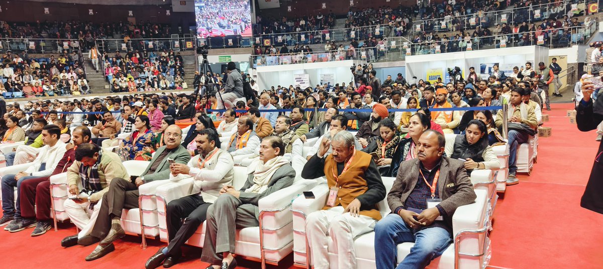 SumritiKumar's tweet photo. @BJP4Delhi  की ओर से तालकटोरा स्टेडियम में आयोजित झुग्गी बस्ती युवा रोजगार मेला में रहना हुआ और अपना योगदान दिया #BjpRojgarMela
@highlight @PavanRanaRSS
@JPNadda @AmitShah @DO1IND @ManojTiwariMP @dineshpratapbjp @mesanjaytiwari @RamvirBidhuri @santoshojha @Virend_Sachdeva https://t.co/lNlUHVDozY