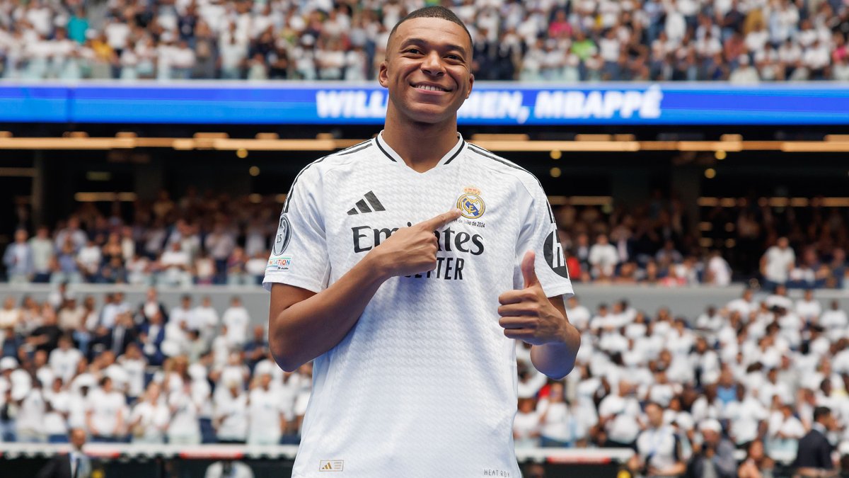 Gio CR7 tweet media