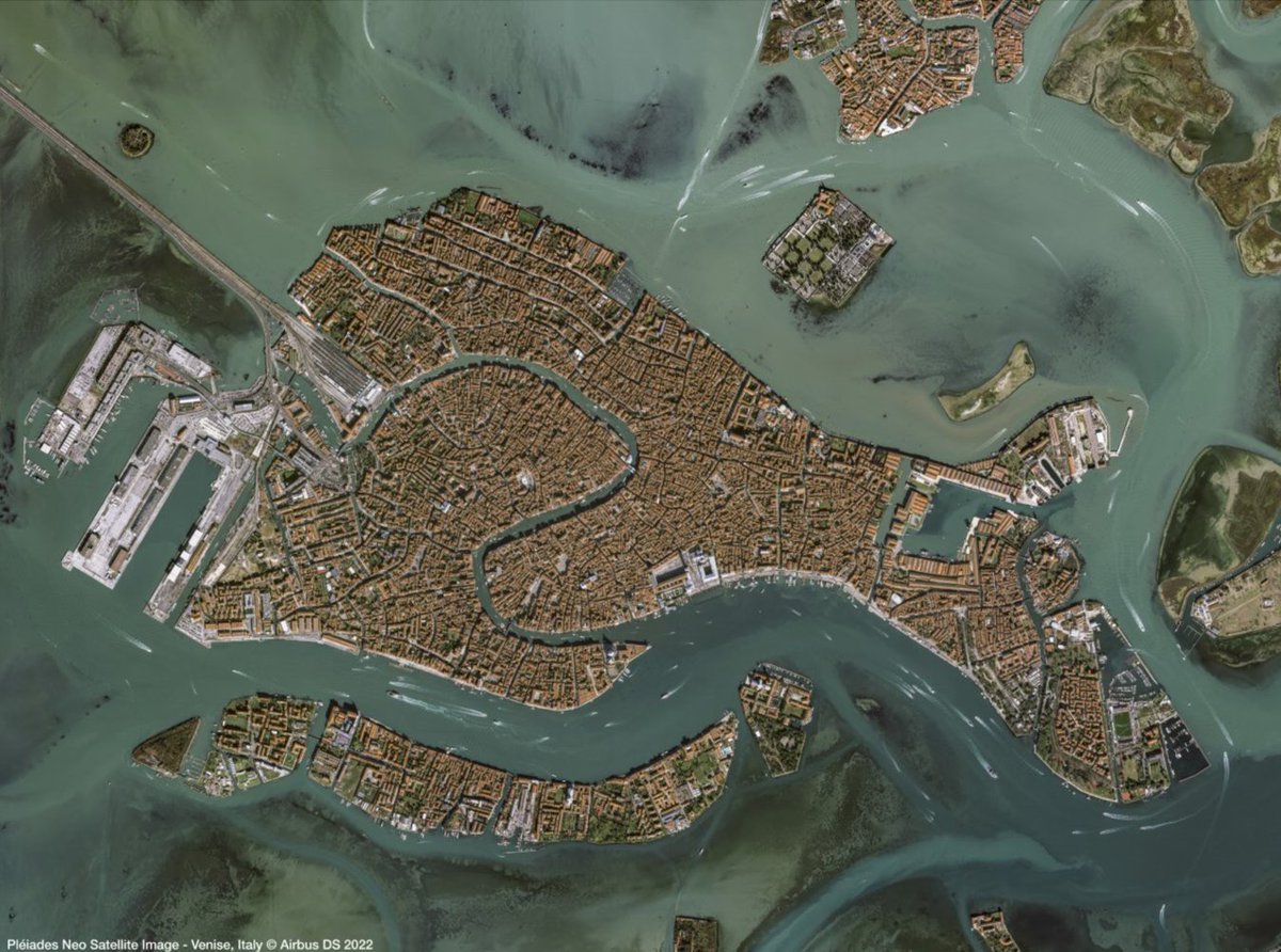 ESA_EarthOnline's tweet image. 🛰️ Did you know you can access @CNES’s Pléiades Neo data on demand by submitting a project proposal?

Your proposal will be reviewed by #ESA and the data owner.

📑 Apply for the Standard PNEO Provision:
esatellus.service-now.com/csp?id=project…

💼 Apply for the One Atlas Living Library