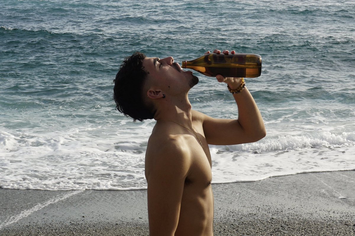 jvanillan's tweet photo. en la playa pero en diciembre https://t.co/iEIWVf0w0Z
