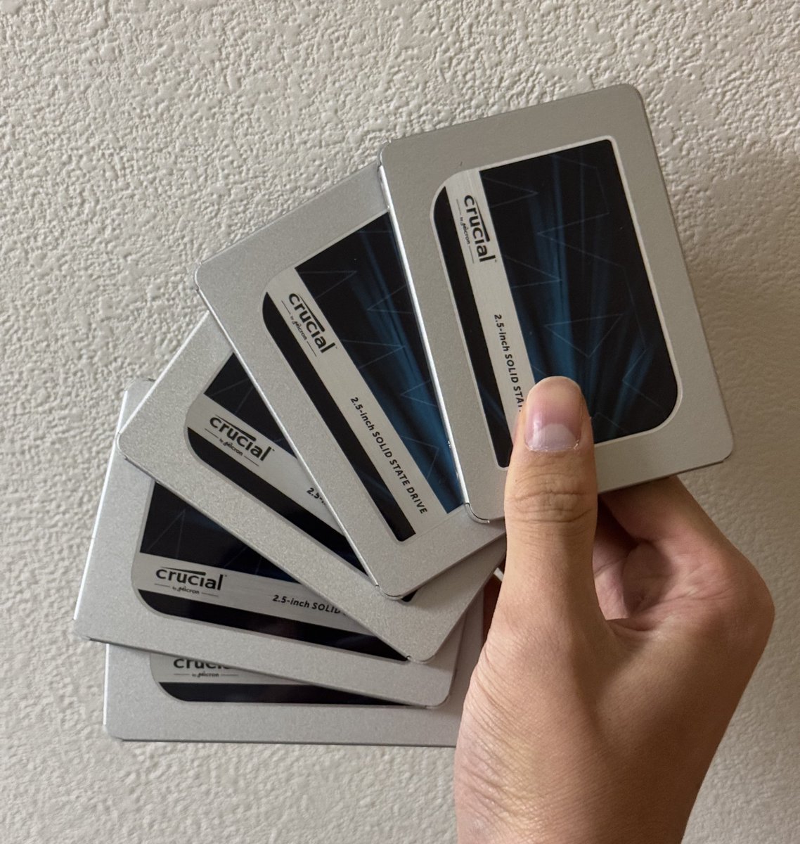 【JKからのクリスマスプレゼント】
画像のSSD 500GB 5枚を1名様にプレゼント！（全部新品）

【応募方法】
・<a href="/i9_15900ks/">JK</a> をフォロー
・この投稿にいいね、RP

詳しくは↓