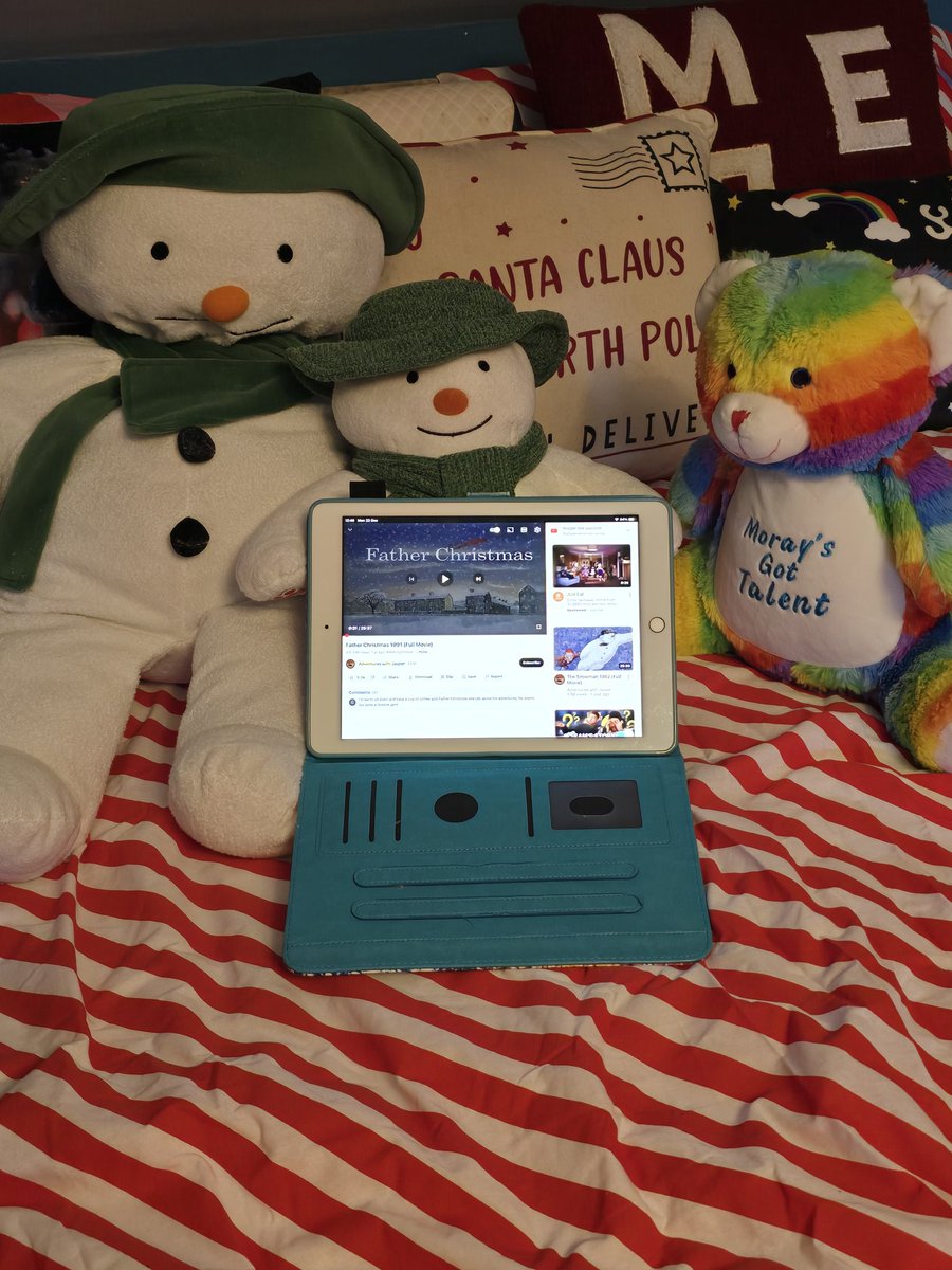 The snowman needed some help from Peppermint and Rosie to cast the final piece of festive magic