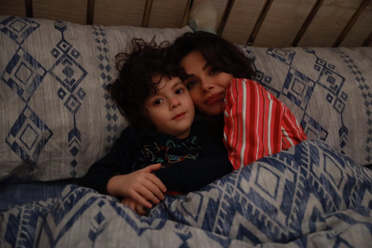 “Kayıt!” demeden hemen önce! 📸🎬

#UzakŞehir bu akşam 20.00’de #KanalD’de! 🥰
 
<a href="/ayna_yapim/">AyNA Yapım</a> <a href="/ayyapim/">AY YAPIM</a> <a href="/KanalD/">Kanal D</a>