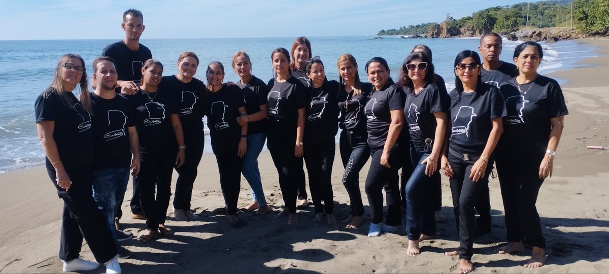 #Hoy el Sistema de Tribunales 🇨🇺arriba a su 51 Aniversario. Muchas Felicidades a todos los valientes que lo integran, en especial a mi tropa santiaguera. Todo mi respeto y cariño para ustedes. Seguiremos apostando por la justicia.
<a href="/TppSantiagocuba/">Tribunal Provincial Popular Santiago de Cuba</a>