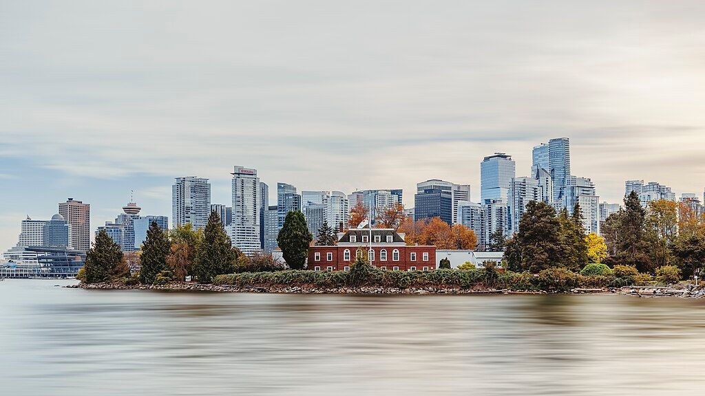 Wikimédia Canada (@wikimediacafr) on Twitter photo En 3ème position du concours #WikiLovesMonuments dans le cadre de Canada 2024 🥉 Alvin SZ et une photo du Bâtiment 1, un bâtiment administratif de la base navale HMCS Discovery à Vancouver, BC.
📷 Alvin SZ - CC BY-SA 4.0 En 3ème position du concours #WikiLovesMonuments dans le cadre de Canada 2024 🥉 Alvin SZ et une photo du Bâtiment 1, un bâtiment administratif de la base navale HMCS Discovery à Vancouver, BC.
📷 Alvin SZ - CC BY-SA 4.0