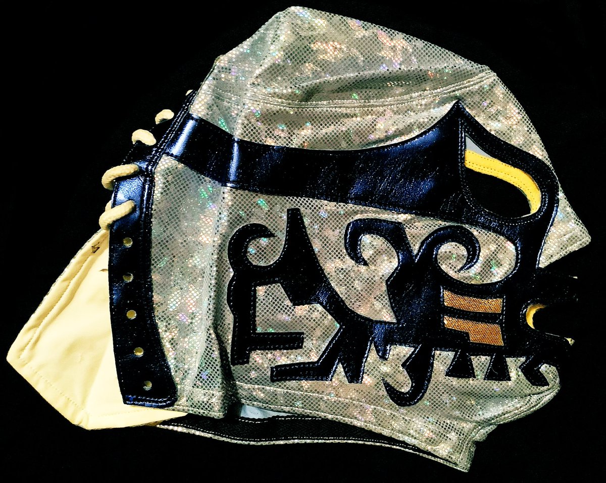 RHP4ever's tweet photo. Canek mask. #Canek #PrincipeMaya #LuchaLibre https://t.co/yBCvwUWX6w