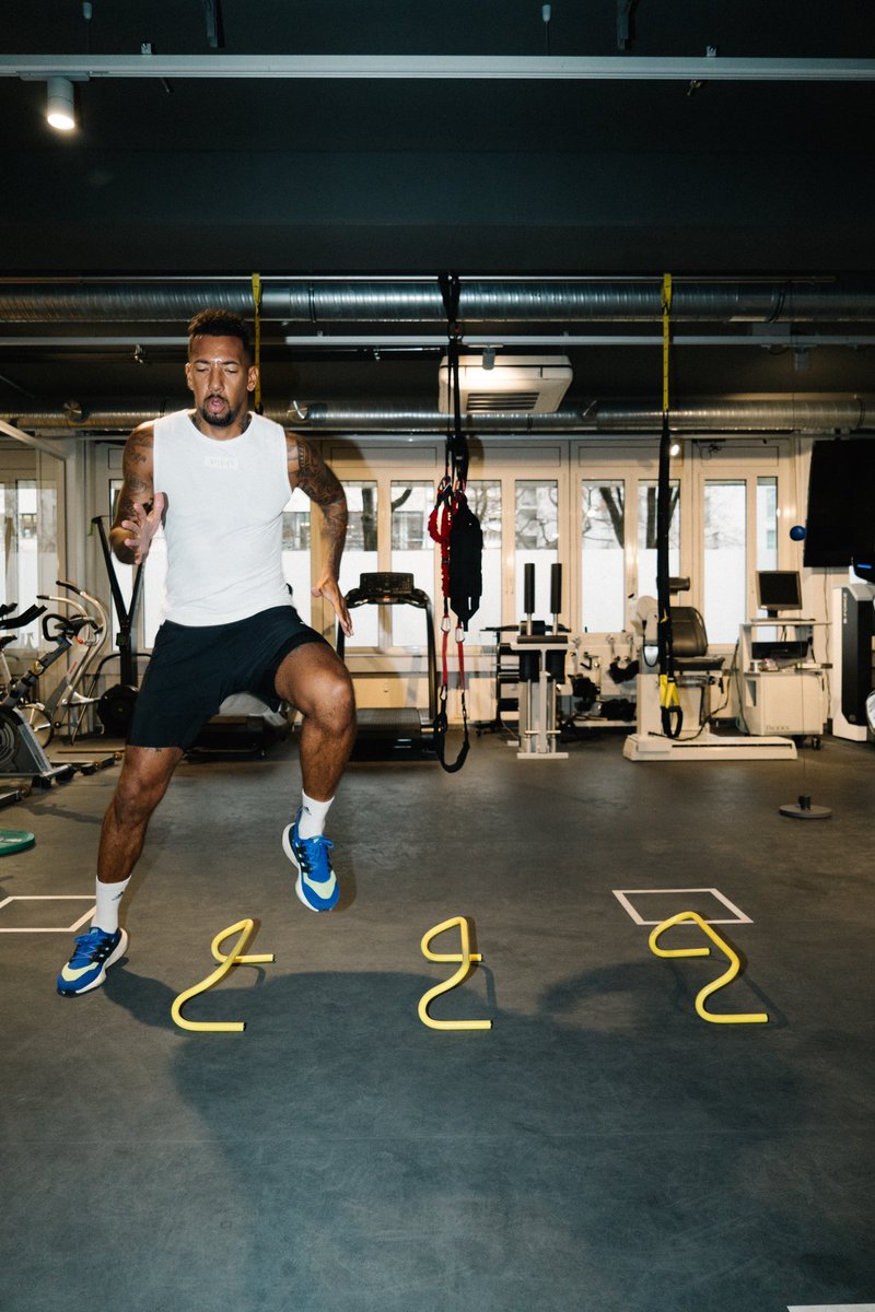 JeromeBoateng's tweet photo. Ain't losing no sleep, but if I did, I ain't gonna let it show 🔋🧭 https://t.co/hC3gqYGpxG