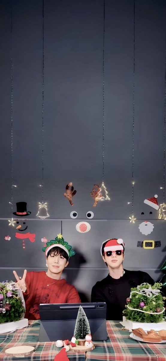 happily_jin's tweet photo. 241223
진과 제이홉 🐹🐿️ 위버스 라이브
Jin and J-hope Weverse Live
Wallpaper & Lockscreen 배경화면 🩶
#BTSWALLPAPER #btslockscreen
#Jinwallpaper #Jinlockscreen
#Jhopewallpaper #Jhopelockscreen
#BTSJIN #Jin #BTSJHOPE #Jhope @BTS_twt https://t.co/aw4Rmx09kk