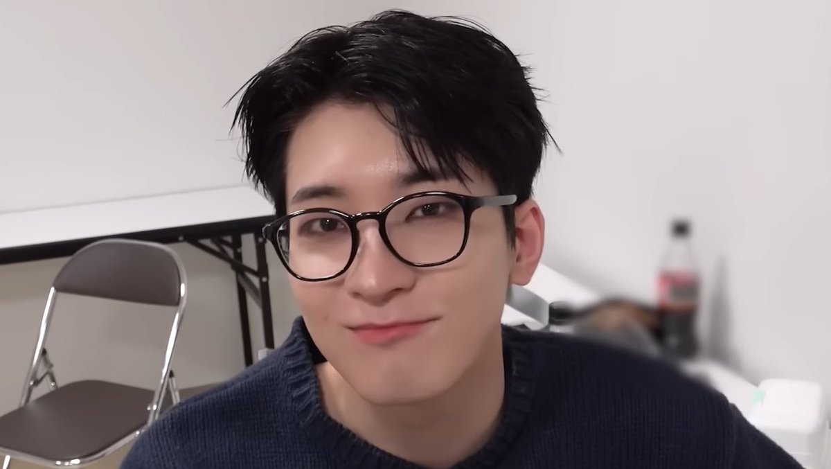 wonubliss's tweet image. wonwoo 🖤🖤🖤