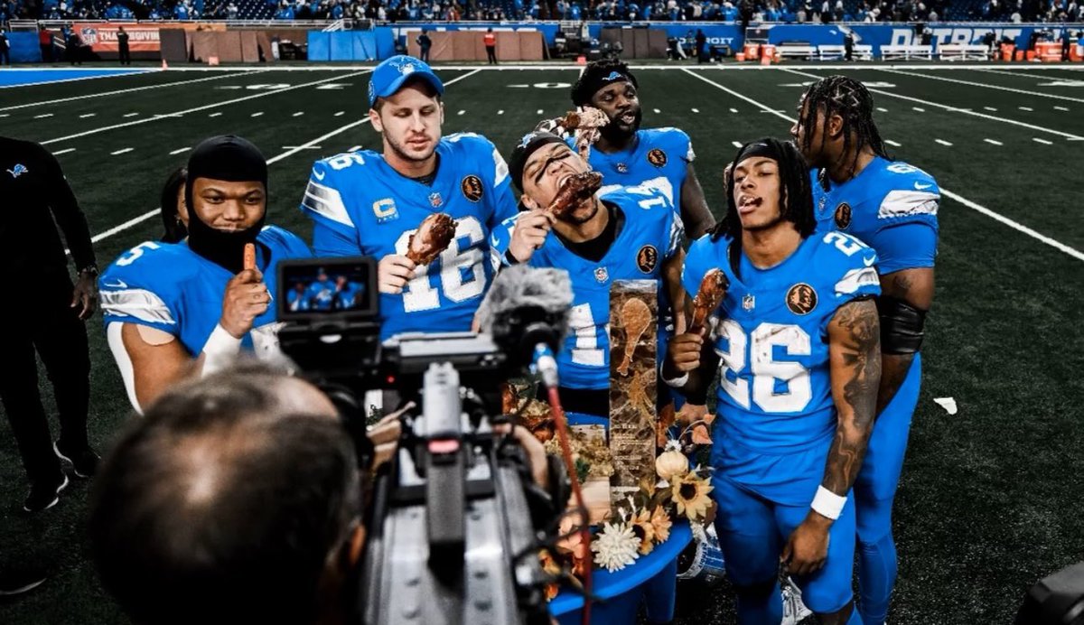 Devoted2DET's tweet image. ‼️DOUBLE VOTE DAY‼️

#ProBowlVote             Amon-Ra St. Brown
#ProBowlVote             Penei Sewell
#ProBowlVote             Aidan Hutchinson
#ProBowlVote             Jared Goff
#ProBowlVote             Jahmyr Gibbs
#ProBowlVote             Frank Ragnow
#ProBowlVote…