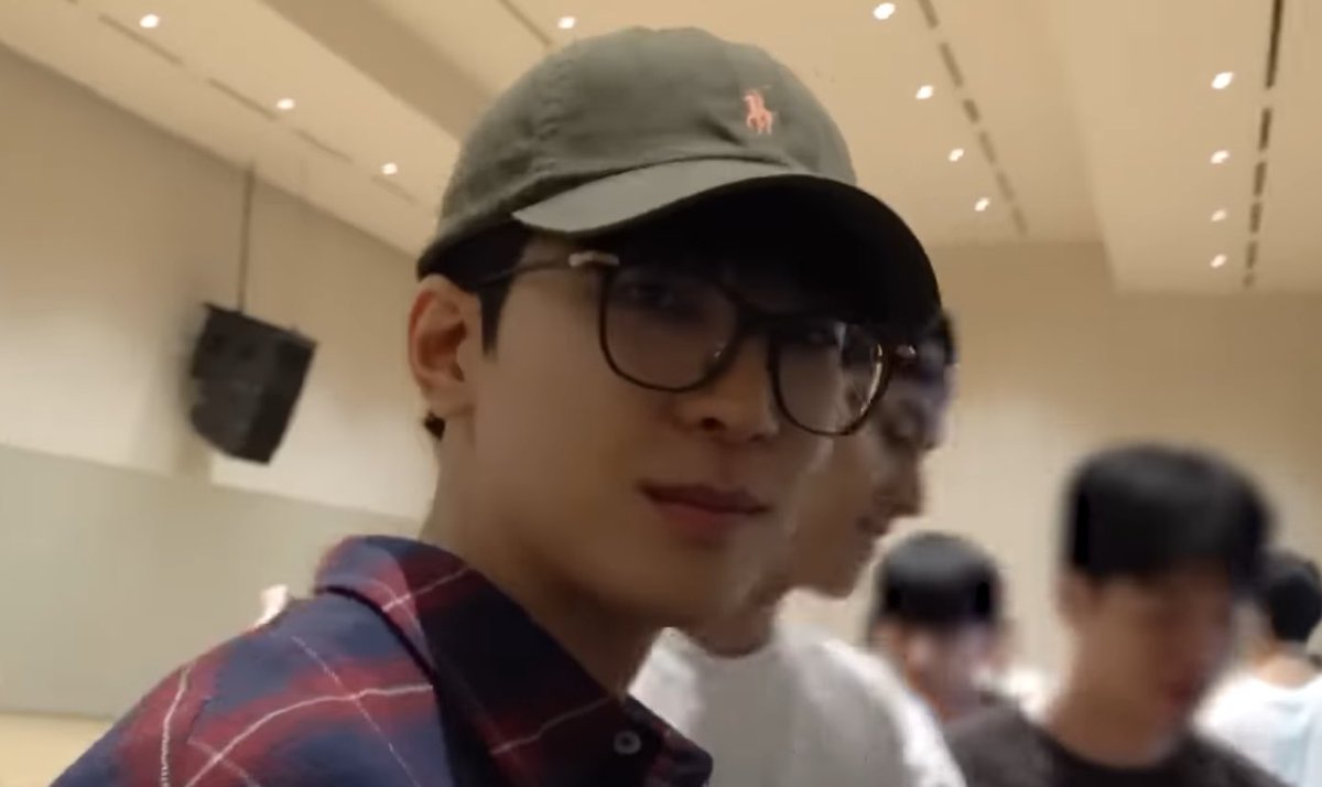 wonwoo 🤎🤎🤎