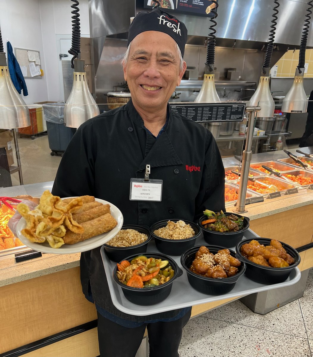 🎄 12 Days of PERKSMAS at your Linden Market Hy-Vee 🎁 Day Eleven!
$25 HyChi dinner for 4 with your PERKS card (limit 1)
Includes 4 pints of entrée, 2 pints of rice, 4 egg rolls, 4 crab Rangoon, and 4 fortune cookies.
Monday, December 23rd only so stop on by today!