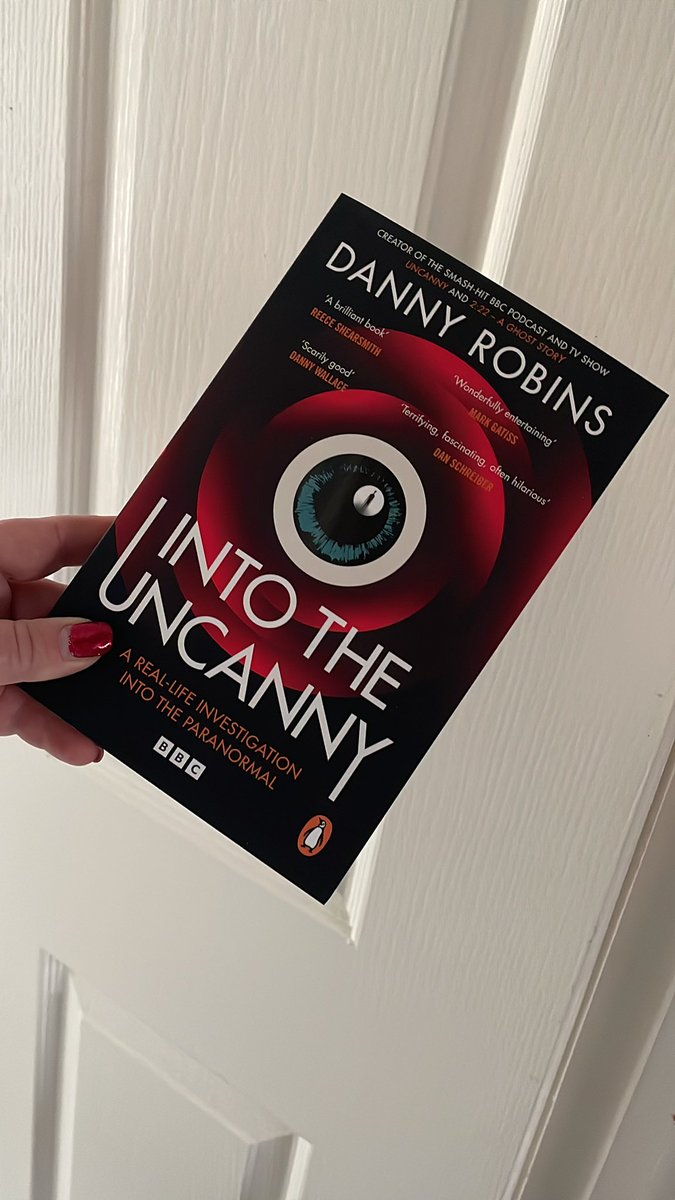 Kerry87R's tweet photo. @danny_robins Thank you Danny! Looking forward to delving into the #Uncanny world later today. 👻 https://t.co/Fb6brJM7rP