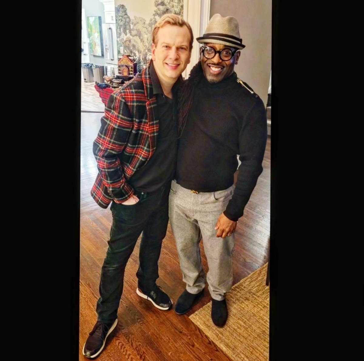 absolutelyChike's tweet photo. Big s/o to @BrianBalthazar & Dennis for the invite to their magnificent #HolidayParty! Loads of #goodvibes #goodlibations #goodfood & #greatlaughs. What a very nice way to round up 2024. Thanx fellas!
#ConversationWithChikeEvans https://t.co/s9dyOMrISi