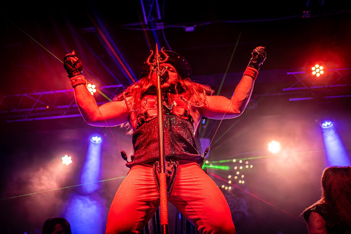 castervolor's tweet photo. 💥🎉 1 more week, 1 more show! 💥 🎉 

Join us on New Year’s Eve in Amery, Wisconsin at the Straight 8 Bar as we ring in 2025! 

#newyearseveparty #newyearsshow #newyears2024 #concert #amery #wisconsin #rock #metal #glam #rocknroll #band #live https://t.co/46Ha77LpLr