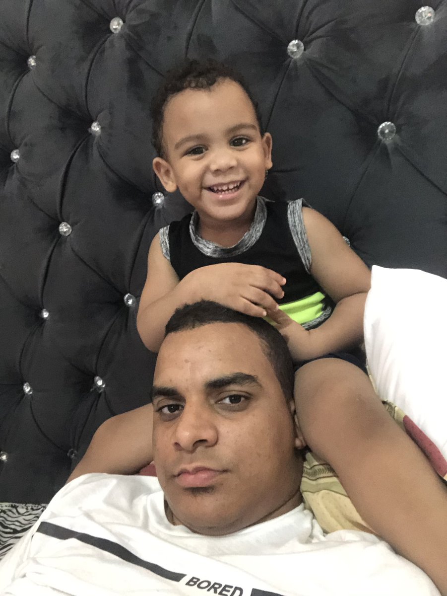 FernandoPascuaI's tweet photo. Vendo niño de 2 años, no tiene que pagar nada, solo devolverlo en Enero, por motivo de vacaciones de la escuela
#QueBatalla https://t.co/tIIq8ITV9l